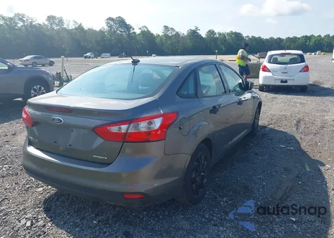 2013 Ford Focus S from USA, damaged, VIN 1FADP3E26DL294233